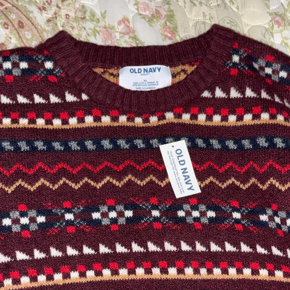 Old Navy Men’s Crew-Neck Sweater - Picture 1 of 6